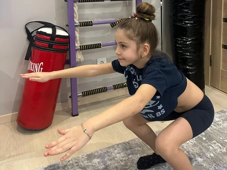 7-річна Мілана Дулогло з Одеси встановила рекорд України з присідань
