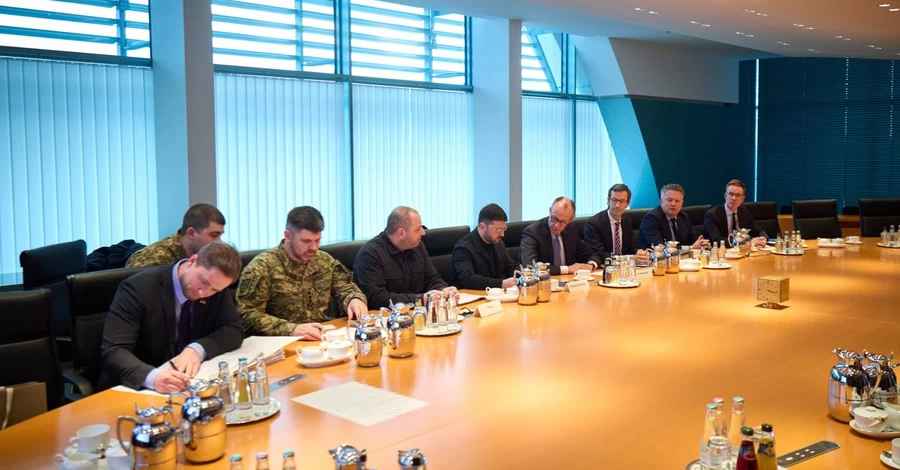 Україна не визнає Донбас російським ні де-юре, ні де-факто, - Зеленський