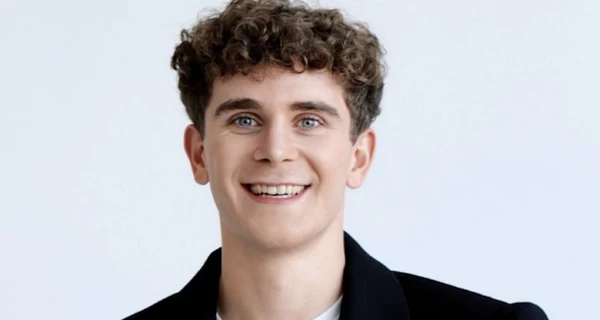 Скандально відомий блогер Артур Бабіч отримав російський паспорт