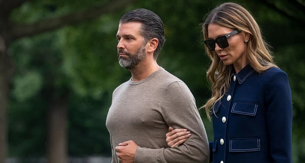 Трамп в Белом доме объявил, что его старший сын женится во второй раз