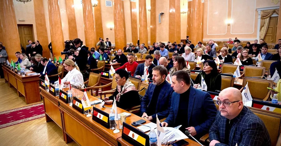 В Одесі вперше пролунав новий гімн міста - пісня Утьосова українською