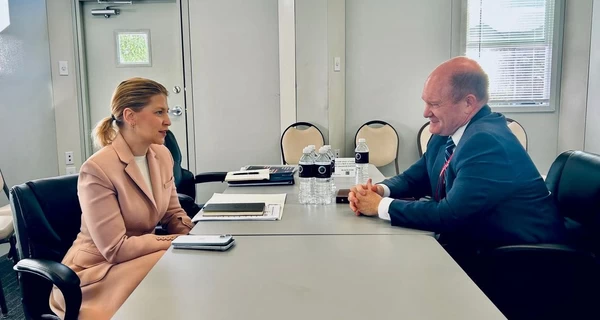 В Сенат США внесли закон о «нефтяном эмбарго» для спонсоров Кремля, - Стефанишина