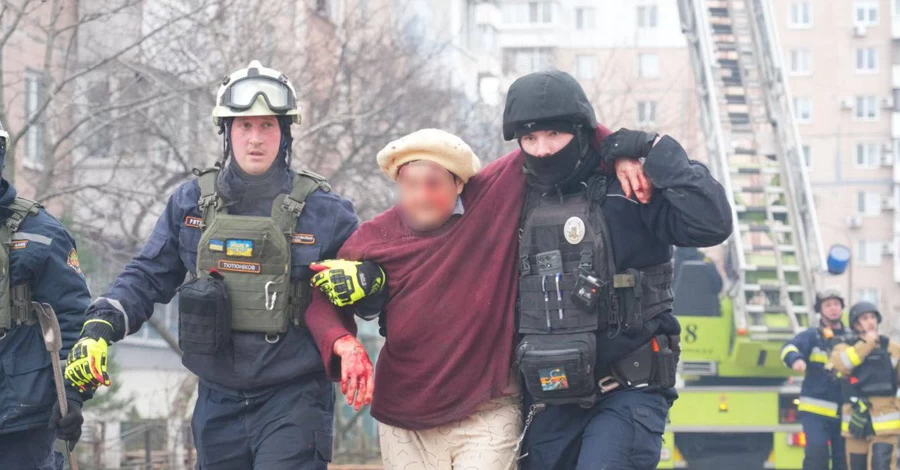 Удар по Запорожью: произошло попадание в многоэтажку, пострадали 26 человек