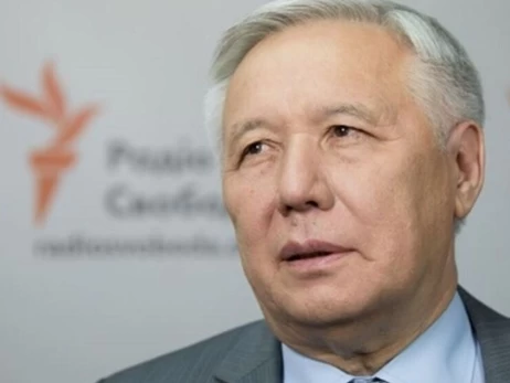 Експрем'єр Єхануров розчулився, розповідаючи про сина на фронті