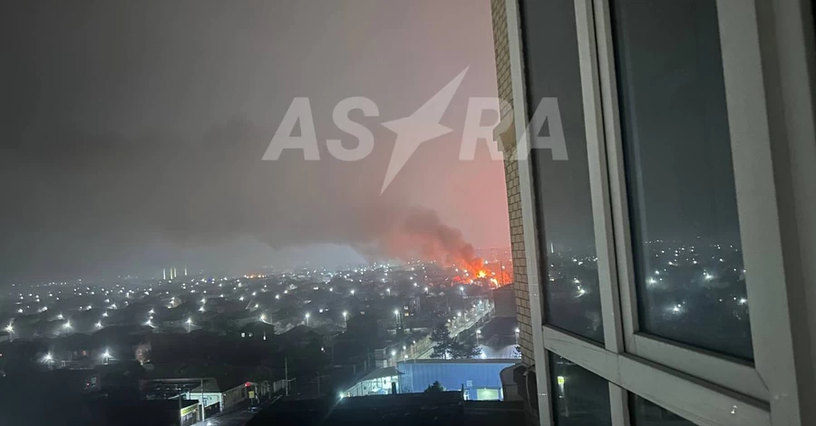 У Ростові дрон атакував танкер – судно горіло декілька годин