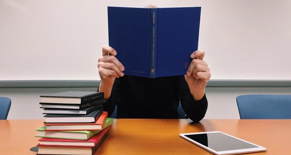 Рада приняла закон об академической добродетели - за плагиат могут отчислить