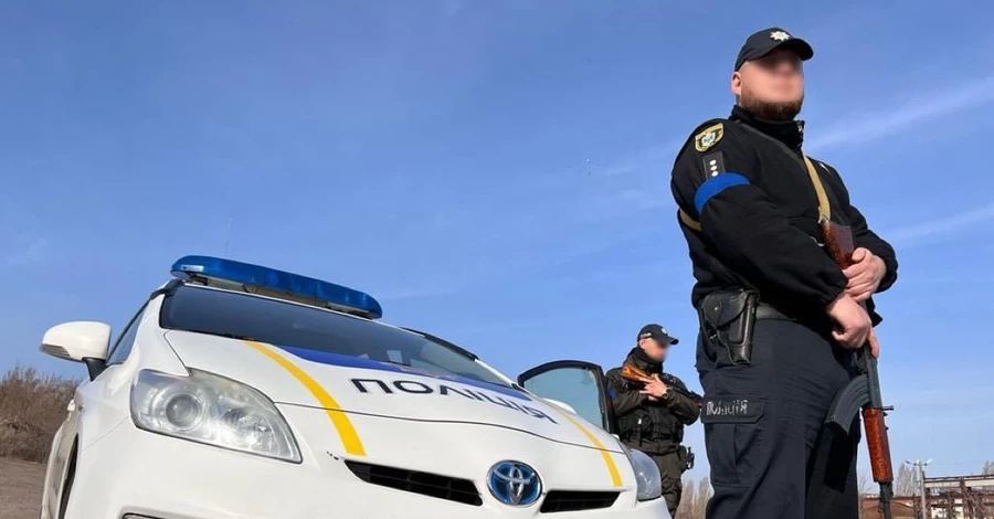 Над Киевом подняли дрон с флогом РФ - в полиции подтвердили и ищут злоумышленника 