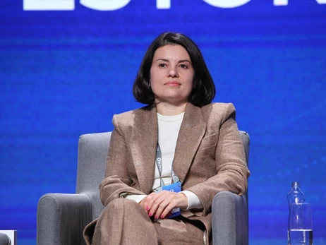 Українська податкова не збирається перевіряти людей через брендові речі за прикладом Ізраїлю