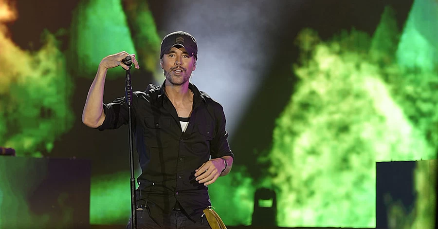 Енріке Іглесіас вчетверте став батьком