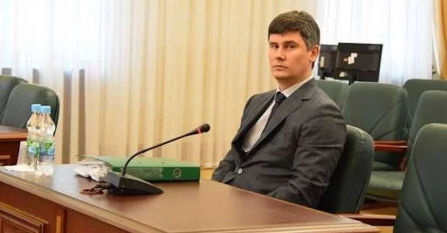 Списаний, але не звільнений: що приховує київський суддя Мандичев