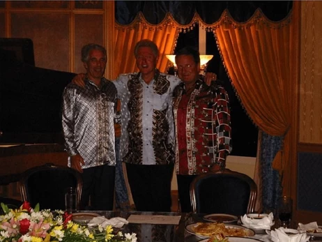 Новое в деле Эпштейна: 14-летняя девочка, президент США и принц, ищущий «неподобающих друзей»