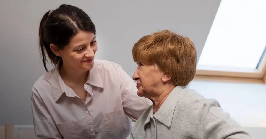 Оклады соцработников вырастут в 2,5 раза с нового года 