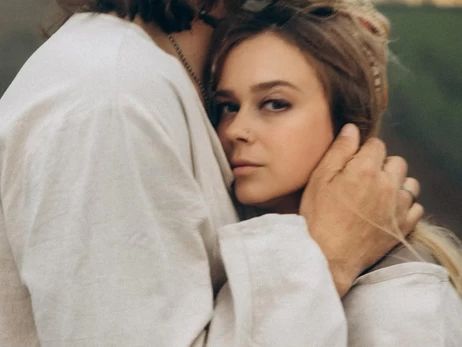 Співачка Лавіка вперше стала мамою