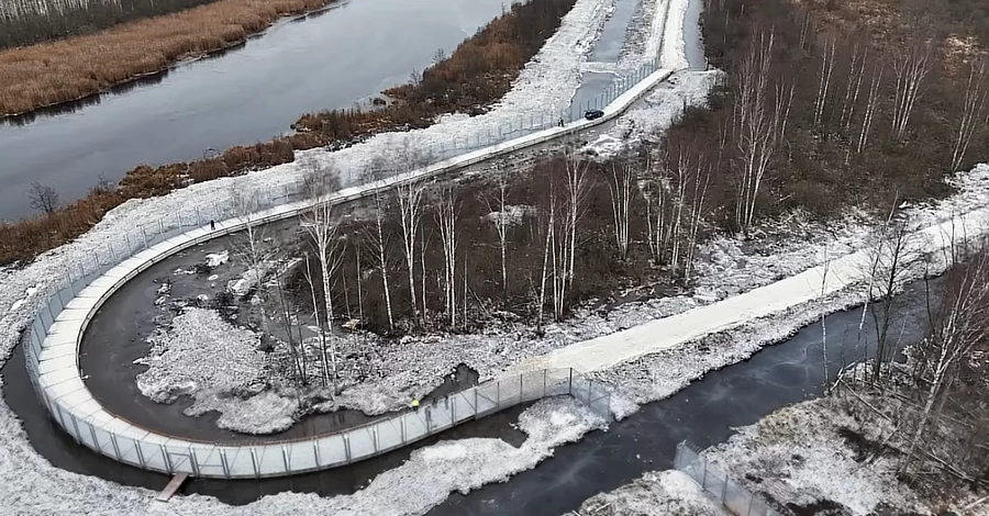 Латвия завершила строительство забора на границе с Россией