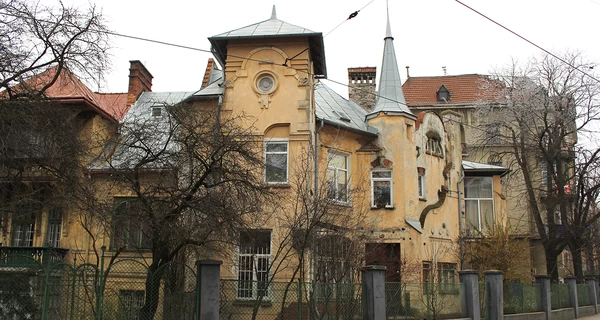 $800 тисяч за віллу із секретами: у Львові продають унікальний будинок початку XX століття