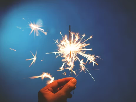 Полиция напомнила, что в новогоднюю ночь разрешены только хлопушки и бенгальские огни