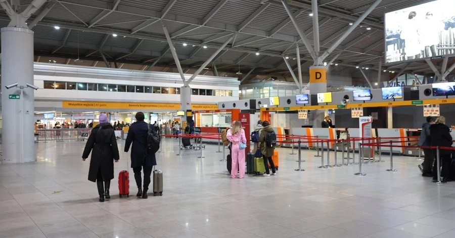 В аеропорту Варшави затримали українця із глушником радіочастот 
