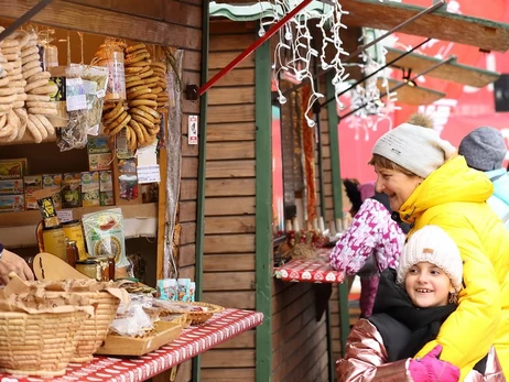 Магніт із Буковелем за 150 гривень? Де купувати сувеніри в Карпатах і як не переплатити