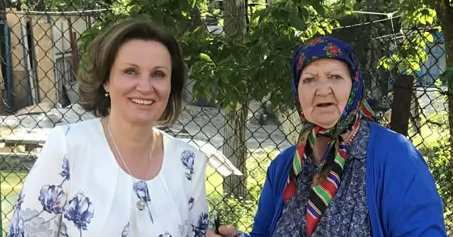 Виконавиця ролі баби Палажки зі 