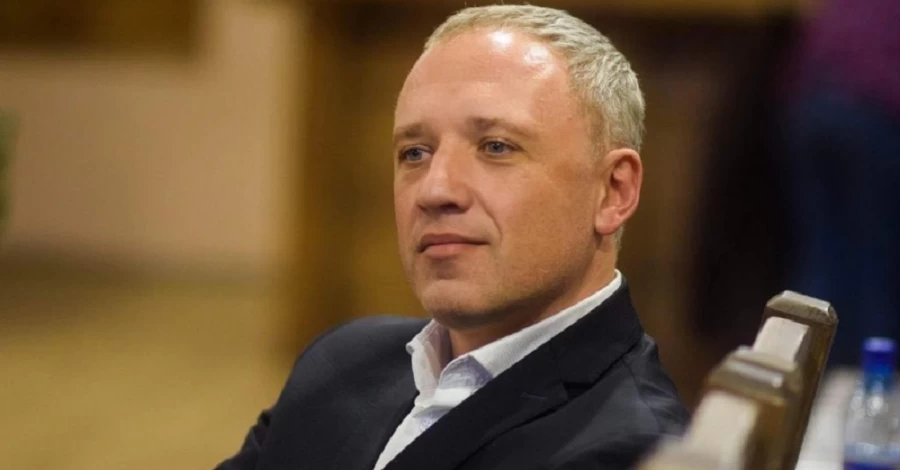 Журналісти повідомили про значні статки та майно родини мера Чернівців Романа Клічука