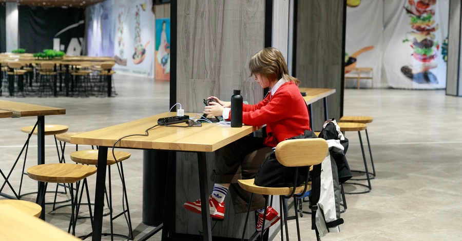 Власти Киева посоветовали подготовиться к морозам и новым обстрелам энергетики