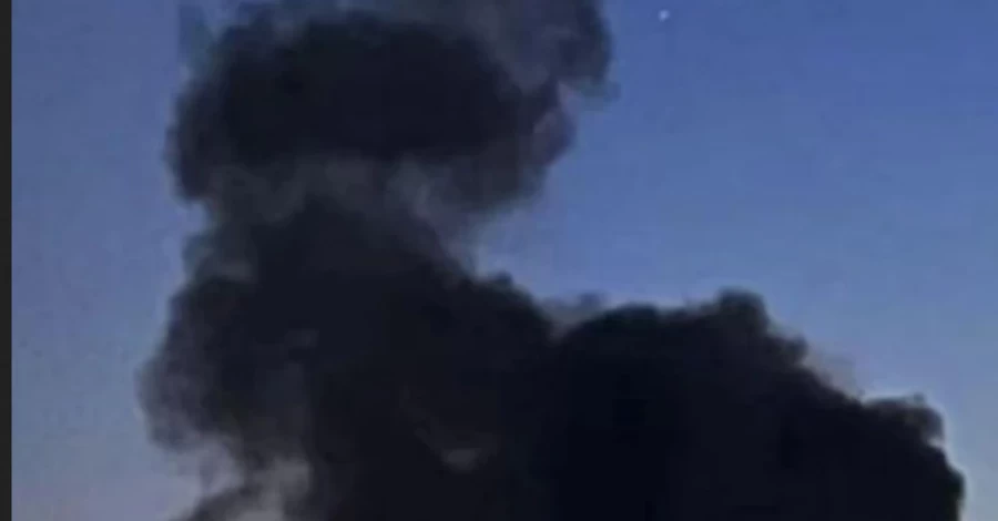 РФ атакує Кривий Ріг балістикою та дронами - у місті чути вибухи, зникло світло 