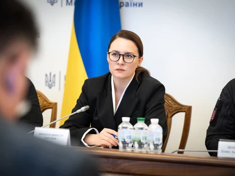 Из-за непогоды школьникам рекомендуют продлить каникулы, а офисам работать удаленно - правительство