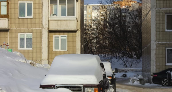 Як розморозити лобове скло навіть у найсильніші морози