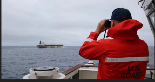 На задержанном Штатами танкере РФ было 17 украинев - посольство в США