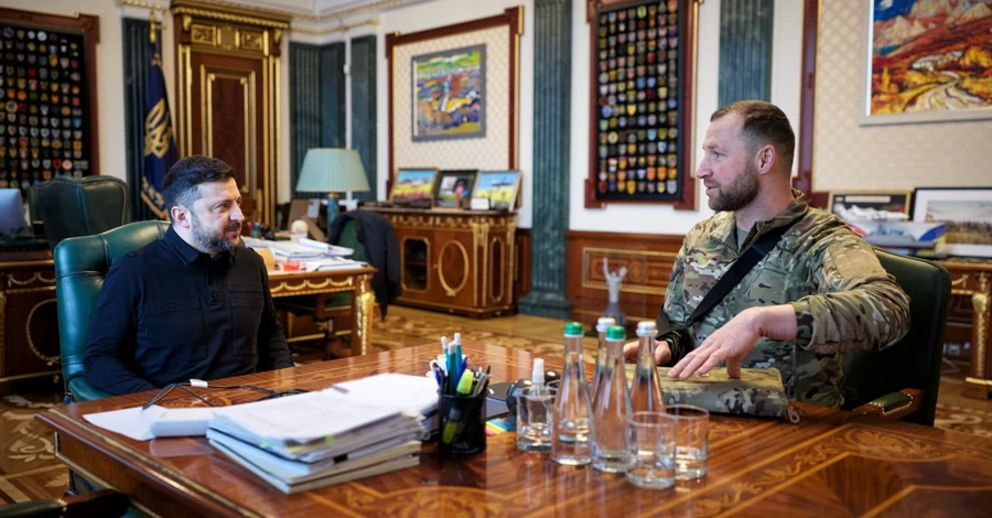 Зеленський обговорив з Хмарою нові спецоперації проти РФ, а з Буданова - посилення санкцій 