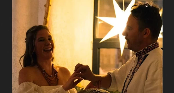 Евгений Клопотенко сделал предложение своей девушке Екатерине Воскресенской 