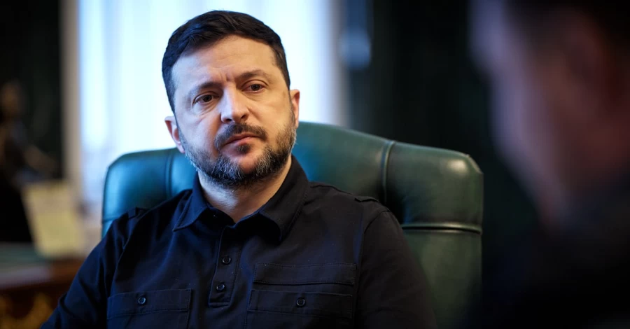Зеленский предложил продлить военное положение и мобилизацию до мая