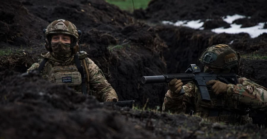 Сили оборони підняли український прапор над мерією Куп'янська 
