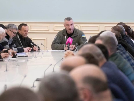 Кличко заявил, что Киев – в наиболее сложной ситуации за четыре года войны