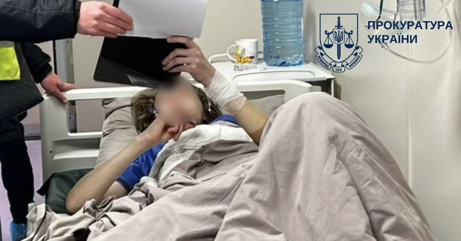 Нападение в киевской школе: после больницы подростка переведут в СИЗО