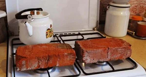 Як додати градус тепла у квартирі: від цегли в духовці – до каструлі з окропом