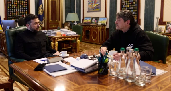 Зеленський зустрівся з Притулою, щоб обговорити волонтерський рух та зміцнення обороноздатності
