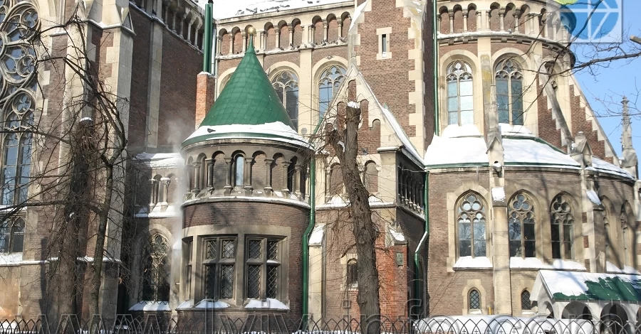 Во время атаки на Львов повреждены витражи храма Ольги и Елизаветы 