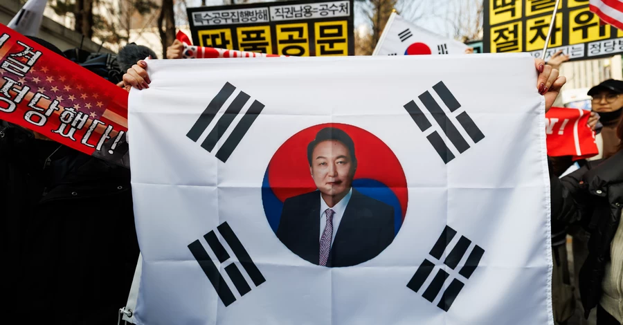 Экс-президент Южной Кореи приговорен к 5 годам тюрьмы