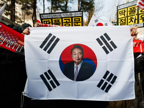 Экс-президент Южной Кореи приговорен к 5 годам тюрьмы