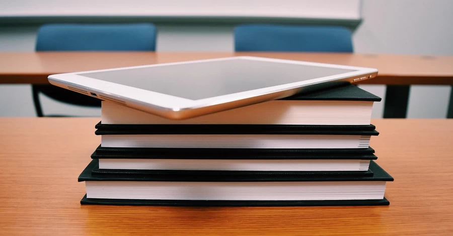 Канікули в школах Києва та області – що кажуть Шмигаль, Кличко та Калашник