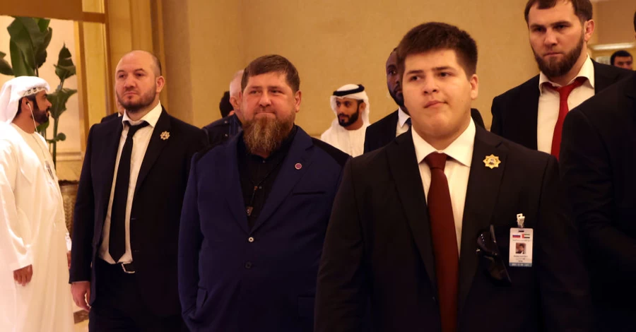 Сын Кадырова попал в ДТП, его госпитализировали в тяжелом состоянии, - СМИ