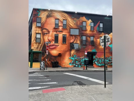 У Брукліні з'явився мурал із зображенням українки Заруцької, профінансований Маском