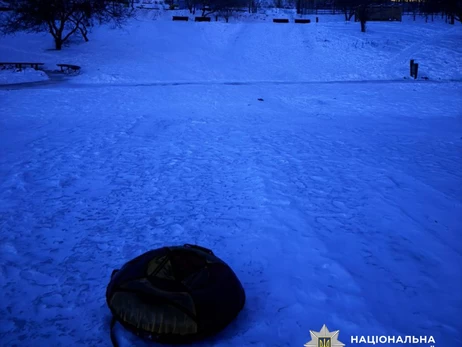 У Харкові під час катання з гірки загинула 70-річна жінка