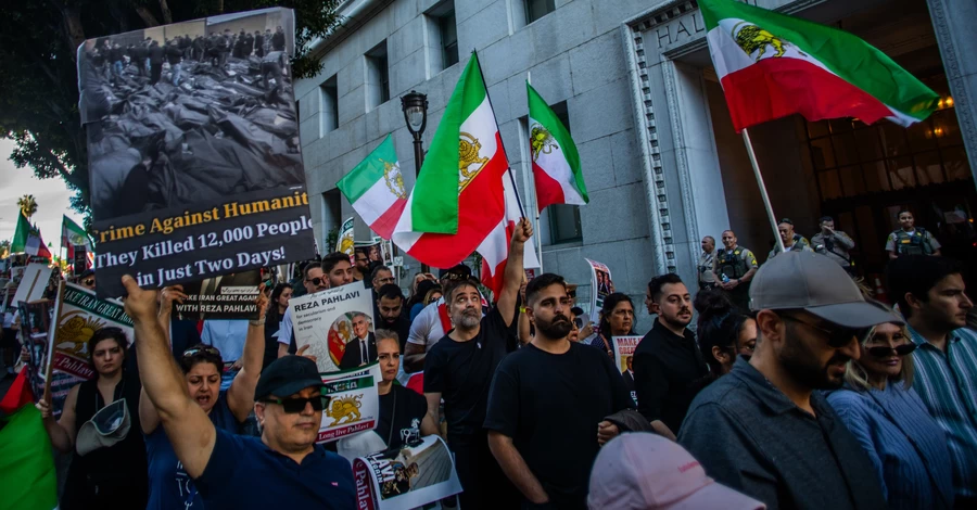 В Ірані силовики вже вбили більш ніж 16500 протестувальників, - The Sunday Times 