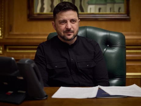 Зеленський пожартував про пакетик з Нової пошти, коментуючи справу Тимошенко