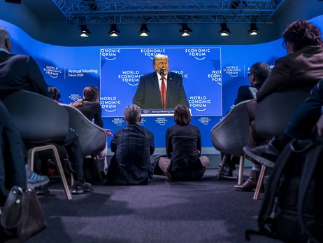 Трамп у Давосі закликав Європу до негайних переговорів щодо придбання Гренландії