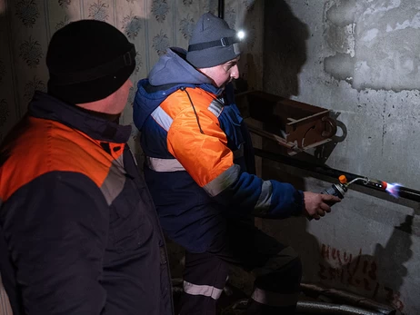 Багатоповерхівки без світла і з холодними батареями: що зламалося в системі та чи можна це виправити