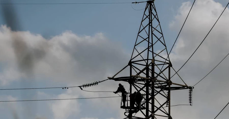 У деяких областях України введені аварійні відключення електроенергії
