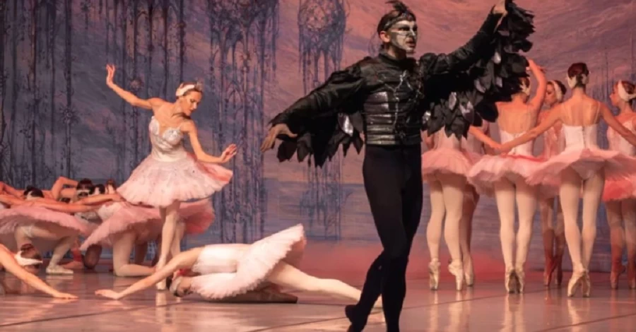 Прем'єра Нацопери Кривоконя позбавили броні від мобілізації через участь у російському балеті